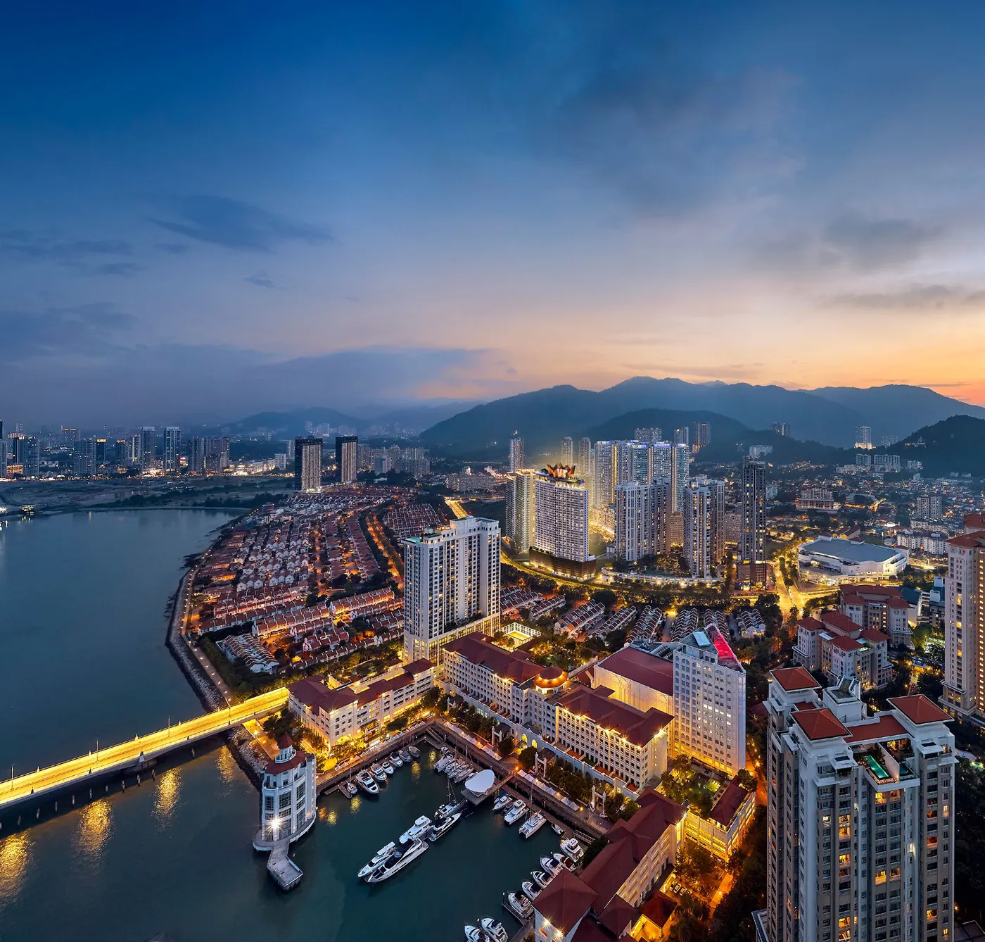 Crown Penang, Tanjung Tokong, Penang: aerial view of Seri Tanjung Pinang and the Straits Quay marina with the site marked