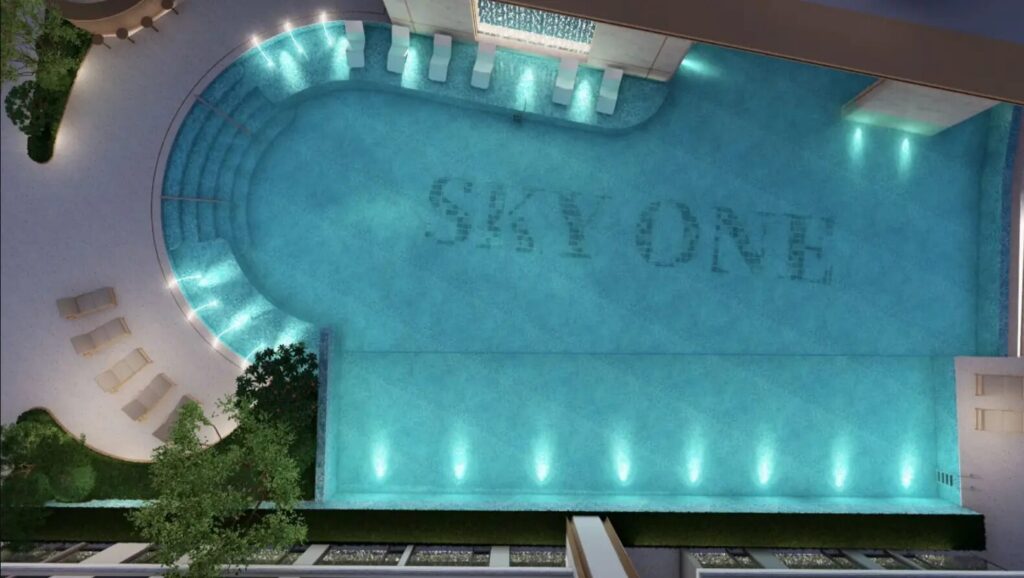 CTC SkyOne rooftop pool