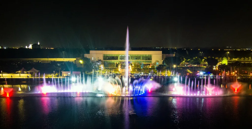 Setia Fontaines, Bertam: musical fountain on the township lake