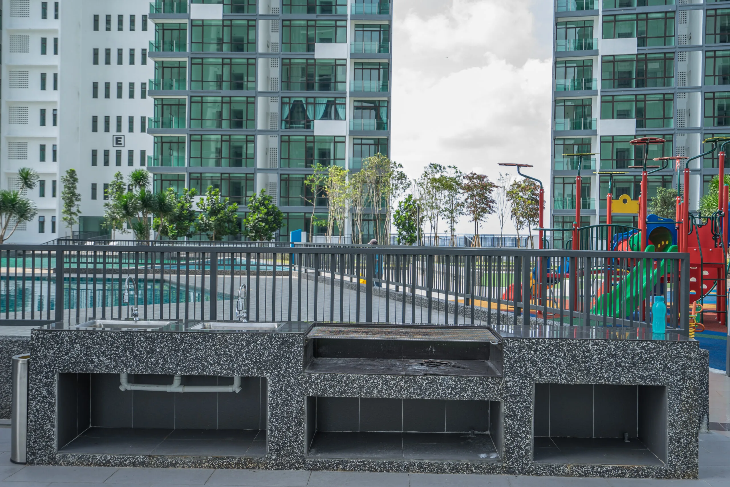 BBQ pavilion at Wave Marina Cove
